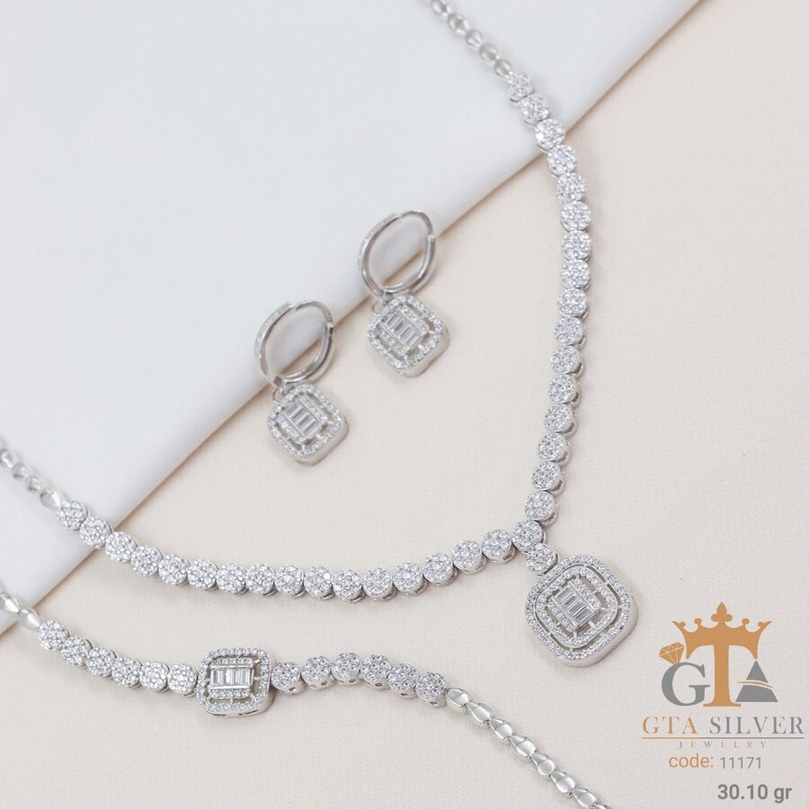 0894ac79-d5fc-49b8-aae0-839ef329ea60.jpg سرویس نقره مارسا طرح امرالدکات کد 1-11171 - تصویر 1