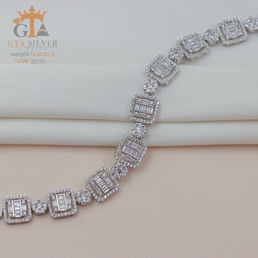 1553ee2d-e048-4a99-a6d2-c13475b48717.jpg دستبند نقره میکرو طرح امرالدکات کد 22105 - Image 1