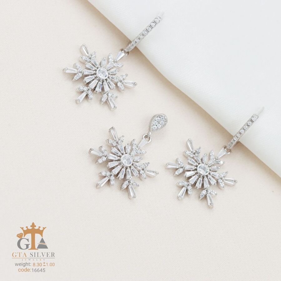 201697f6-01cb-40a7-b0c8-40fa405c7b48.jpg نیم ست نقره میکرو طرح دونه برف کد 16645 - Image 1