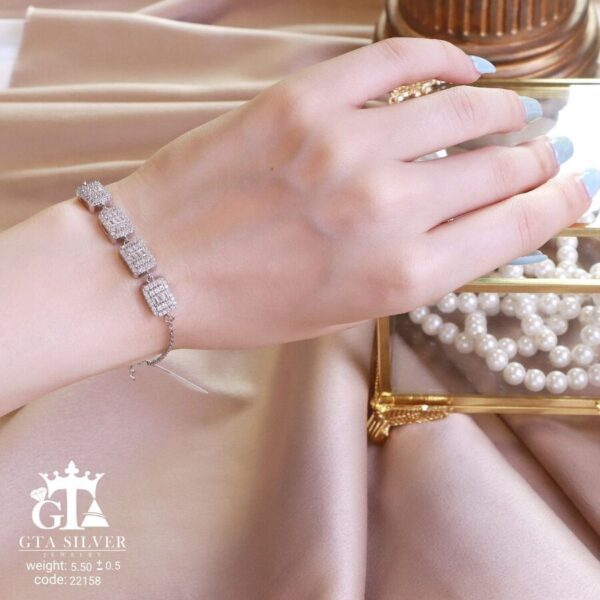 دستبند نقره میکرو طرح امرالدکات کد 22158 - تصویر 3