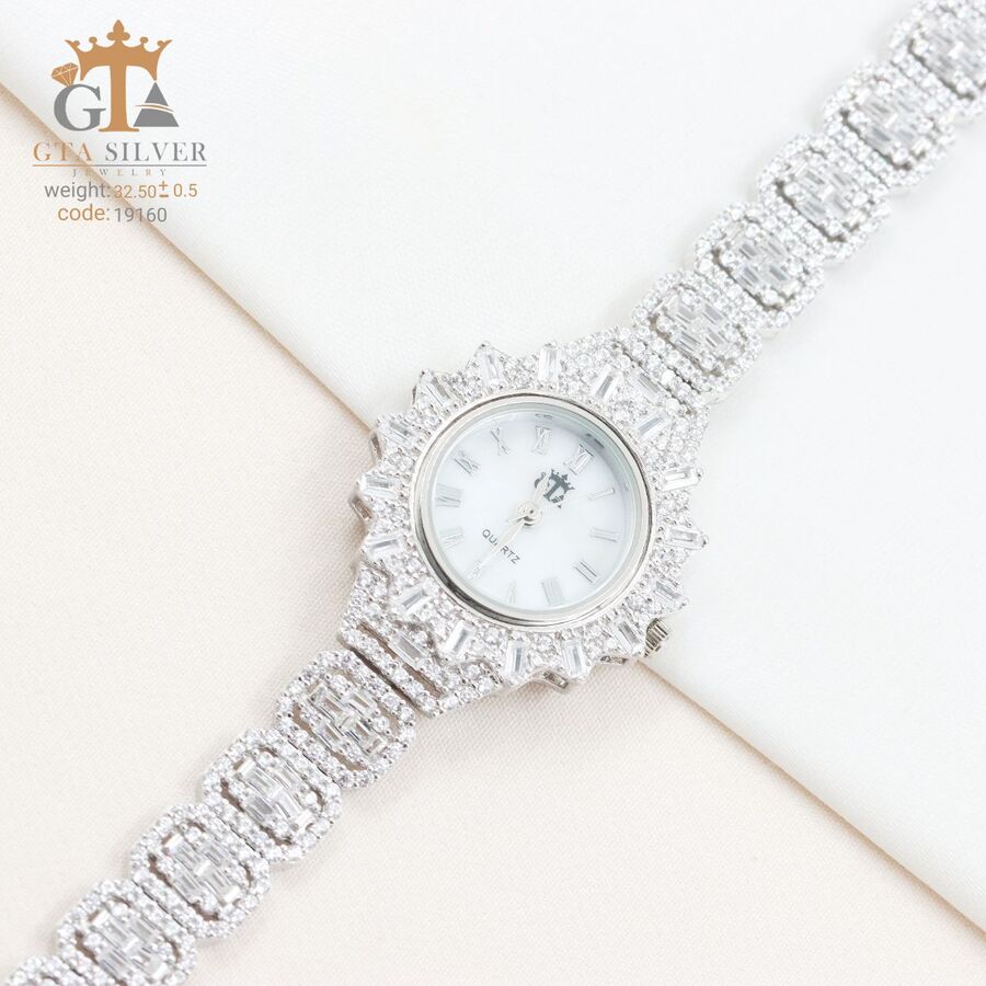 32132474-841b-4c3d-8549-89a9c0dc224b.jpg ساعت نقره GTA طرح امرالدکات خورشیدی کد 19160 - Image 1