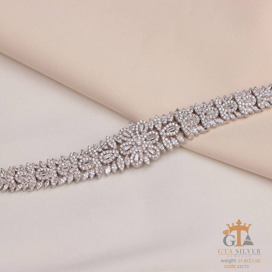 4686af15-1a0b-4e19-b2f5-511f28743a97.jpg دستبند نقره زنانه نگین دار جواهری کد 22173 - تصویر 1