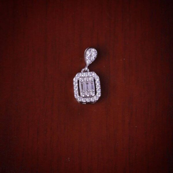 مدال نقره میکرو طرح امرالدکات کد 21486 - تصویر 2