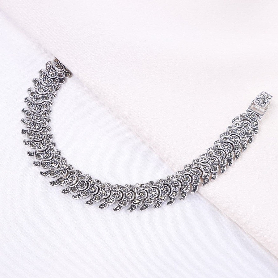 561f12a6-e8bc-4d74-abc3-f7de846de2be.jpg دستبند نقره مارگازیت کد 37011 - تصویر 1