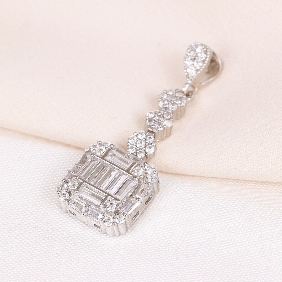 56aff866-c383-4a99-a8be-dde5d1c3b2af.jpg مدال نقره میکرو طرح امرالدکات کد 21508 - Image 1