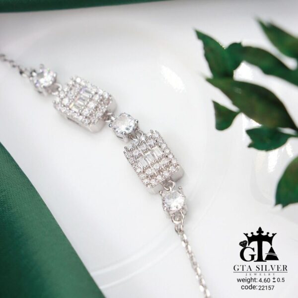 دستبند نقره میکرو طرح امرالدکات کد 22157 - تصویر 3