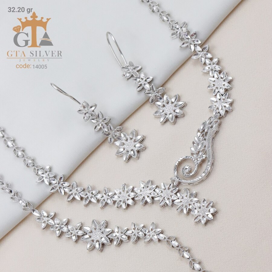 769d0e61-3912-4119-86a4-16e2a56d8cb1.jpg سرویس نقره تراش بدون نگین کد 14005 - تصویر 1