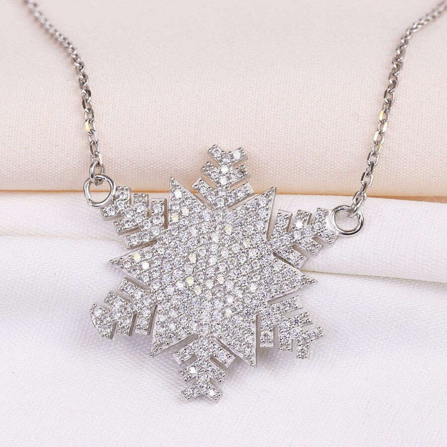 7a0d0d8b-f3c5-4e89-8562-232a850eb84d.jpg مدال نقره میکرو طرح دانه برف کد 21317 - Image 1