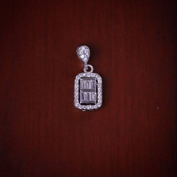 مدال نقره میکرو طرح امرالدکات کد 21478 - تصویر 2