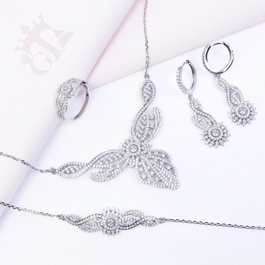 a9ba6ace-b8b4-4576-8975-0027cd3989f9.jpg سرویس نقره میکرو زنجیری کد 12074 - Image 1