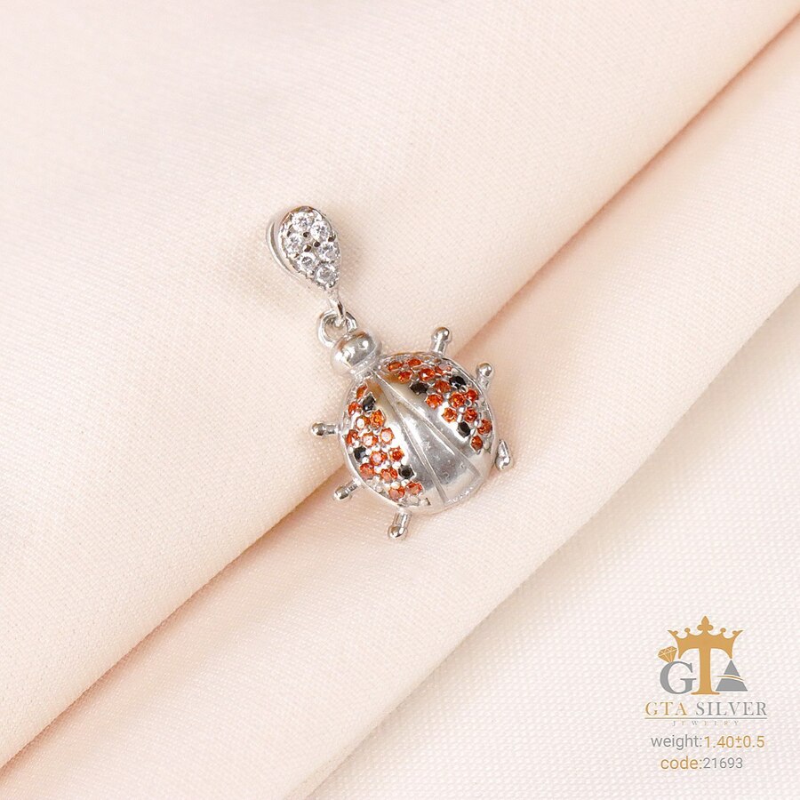 a9bdb5c0-42dd-4e81-b58c-4210a70c781c.jpg مدال نقره میکرو طرح کفشدوزک کد 21693 - Image 1