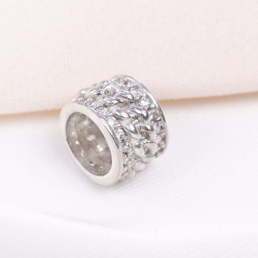 b109497d-ca8b-464a-a1cc-2f5c794b7e69.jpg مدال نقره میکرو کد 21085 - تصویر 1