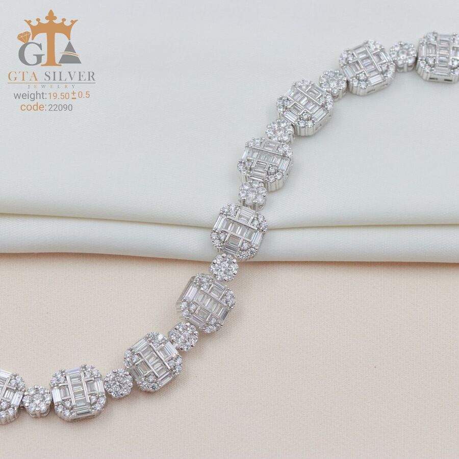 b7ab7854-0a1d-4998-86e7-7e2e59a1a3c5.jpg دستبند نقره میکرو طرح امرالدکات کد 22090 - Image 1