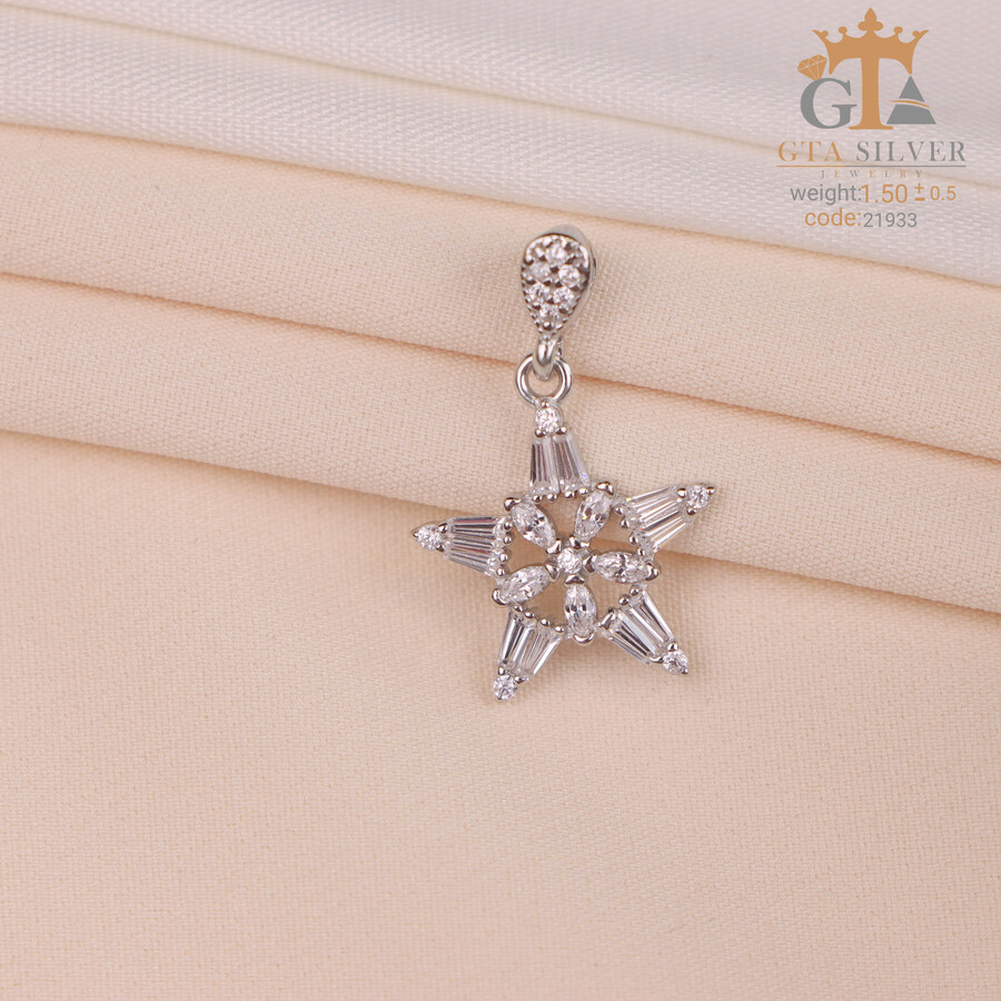 c551a957-1374-49d1-b9d5-59ac6940d070.jpg مدال نقره زنانه ستاره میکرو کد 21933 - Image 1