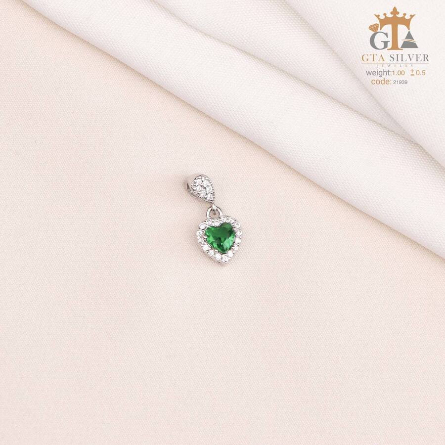 c61c5a21-fe1d-43d7-b709-741d215b6455.jpg مدال نقره زنانه قلبی تک نگین میکرو کد 21939 - Image 1