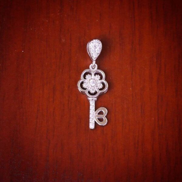 مدال نقره میکرو طرح کلید کد 21358 - Image 2