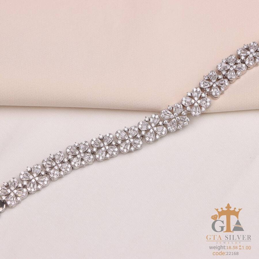 e945e40e-3e1a-4e38-a544-151910a3ef9a.jpg دستبند نقره زنانه فلاور جواهری کد 22168 - تصویر 1