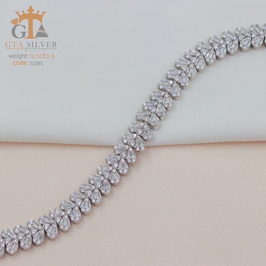 edaee025-8fb9-4d85-a099-fa826d7c4da8.jpg دستبند نقره میکرو کد 22085 - Image 1