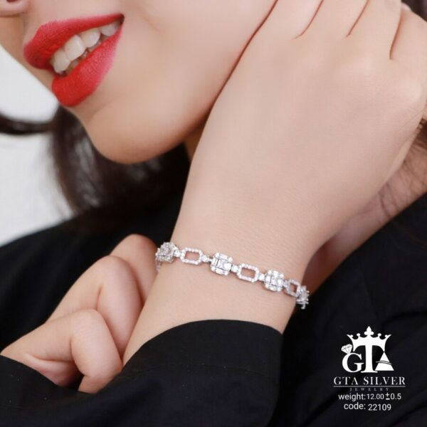 دستبند نقره میکرو طرح امرالدکات کد 22109 - Image 2