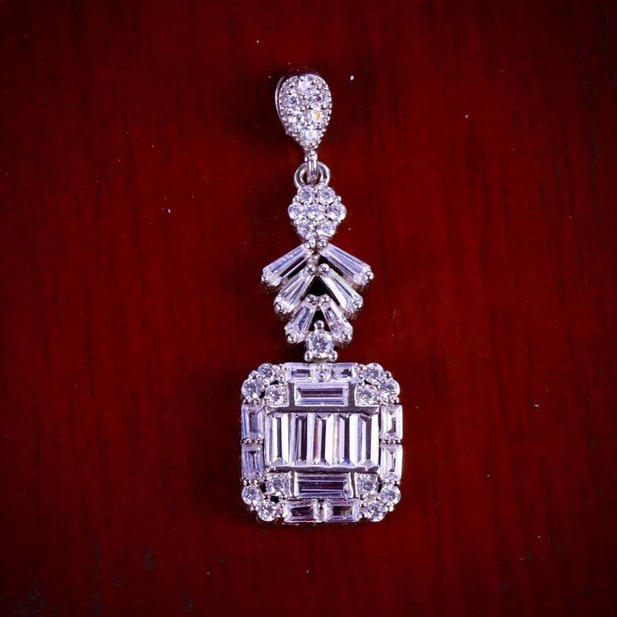 product_8633e638-8959-4609-9da9-14ed93bb977a.jpg مدال نقره میکرو طرح امرالدکات کد 21330 - Image 1